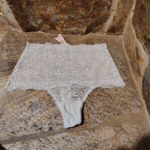 Victoria's Secret High Waisted High Rise Lace Thong Green Panties Size Medium